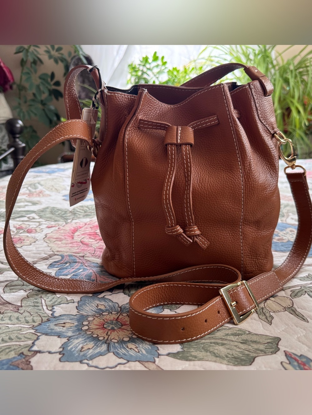 Divina Firenze Tan Leather Drawstring Bucket Bag NWT